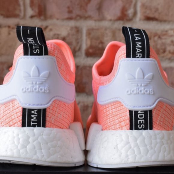 adidas gazelle silver green womens Adidas NMD R2 Primeknit Pink White main image 0
